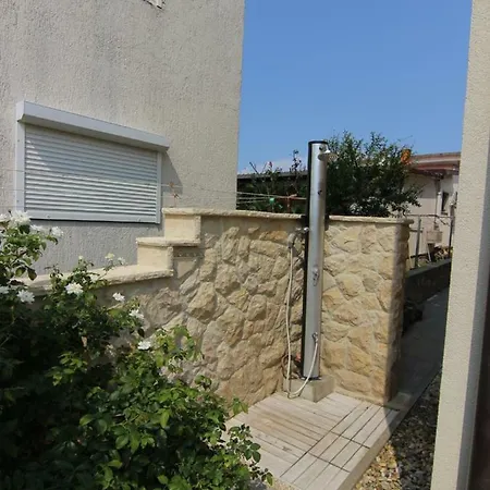 Prezida Appartement Vir